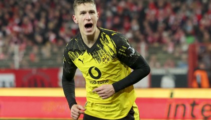 世界赛入口-名宿：施洛特贝克是多特蒙德当之无愧的核心球员，各方面无可挑剔