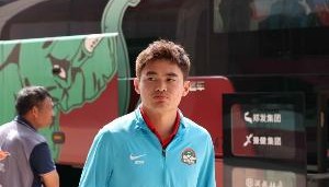 官网直播指南-记者辟谣黄紫昌进ICU：检查没问题 医生说休息两天因此今天没训练