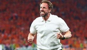 世界赛入口-真假？媒体人：索斯盖特与国足帅位联系在一起，邀李同国进教练组